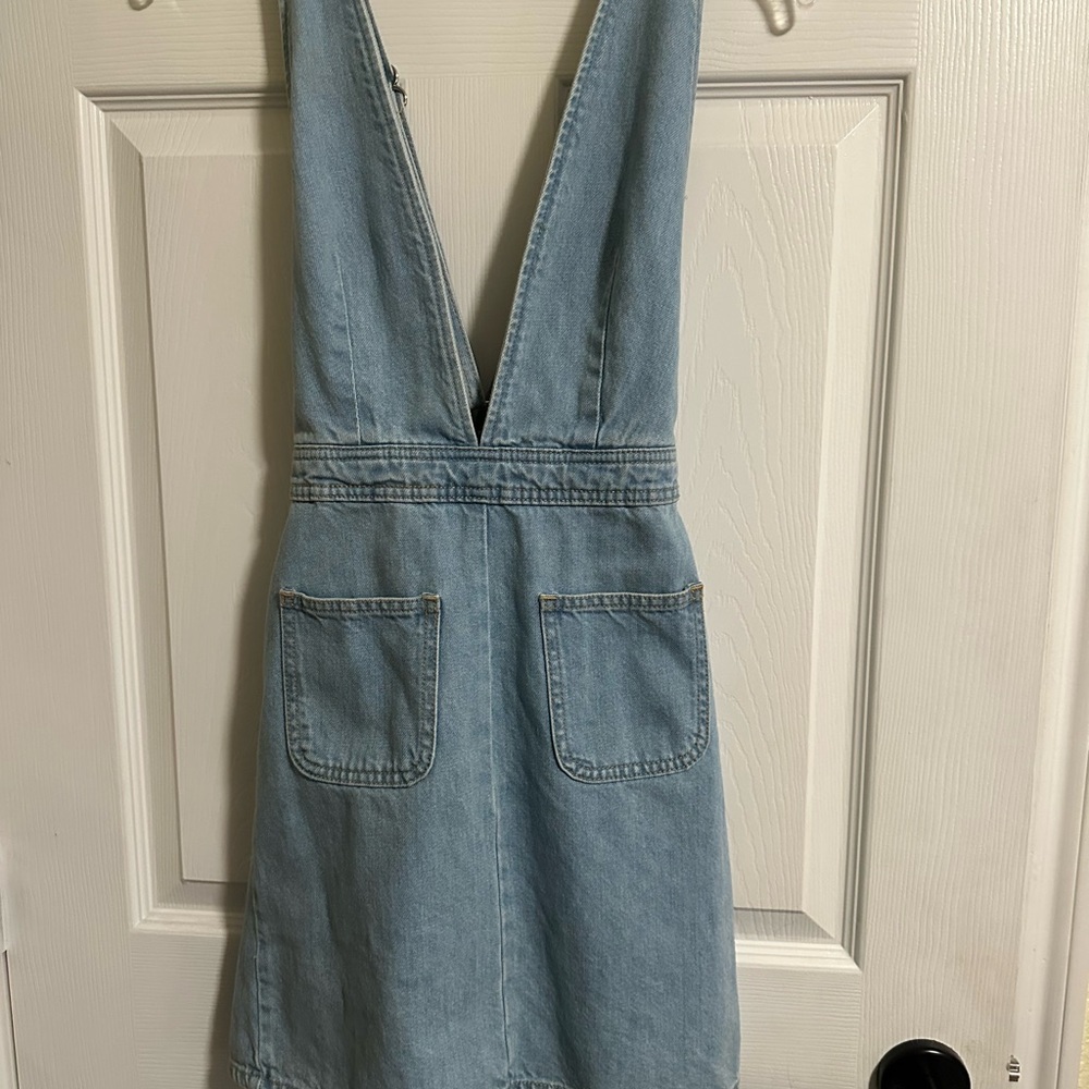 Urban Outfitters BDG Denim Deep Plung V Neck Shortall Overall Dress Size 2 - Picture 2 of 5